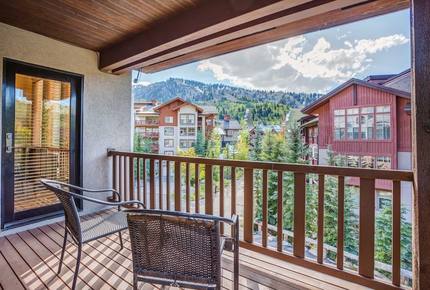 Ski-in/Ski-out Solitude Luxe Townhome - Brighton, Utah