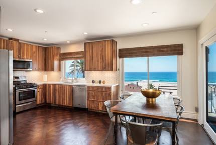 Beautiful Manhattan Beach Luxury Retreat - Manhattan Beach, California