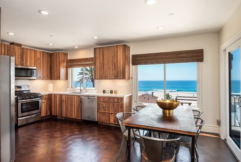 Beautiful Manhattan Beach Luxury Retreat - Manhattan Beach, California