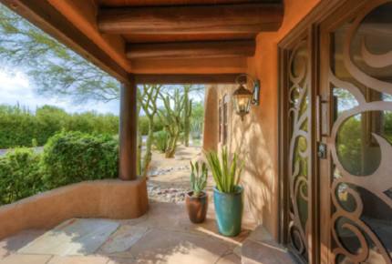 Tucson Panorama Desert Escape - Tucson, Arizona