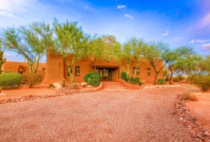 Tucson Panorama Desert Escape - Tucson, Arizona