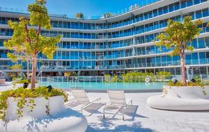 South Beach Oceanfront Luxe - Miami Beach, Florida