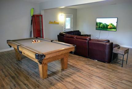 Water's Edge Lake House - Gainesville, Georgia