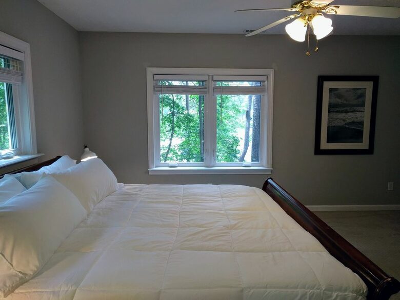 Water's Edge Lake House - Gainesville, Georgia