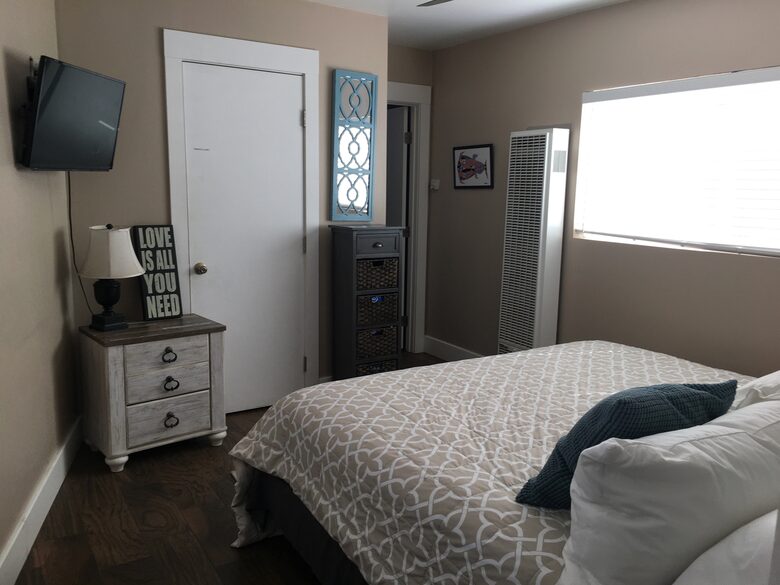 Balboa Beach Villa - Newport Beach, California