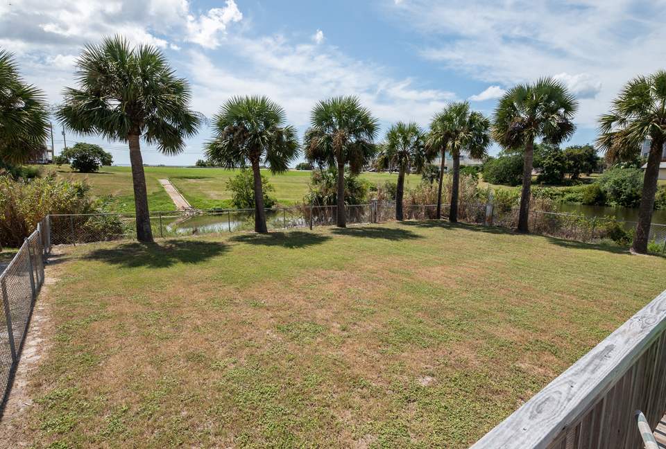 Leo's Hideaway - Panama City Beach, Florida