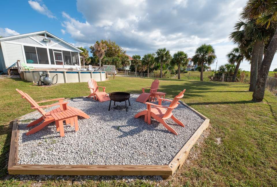 Leo's Hideaway - Panama City Beach, Florida