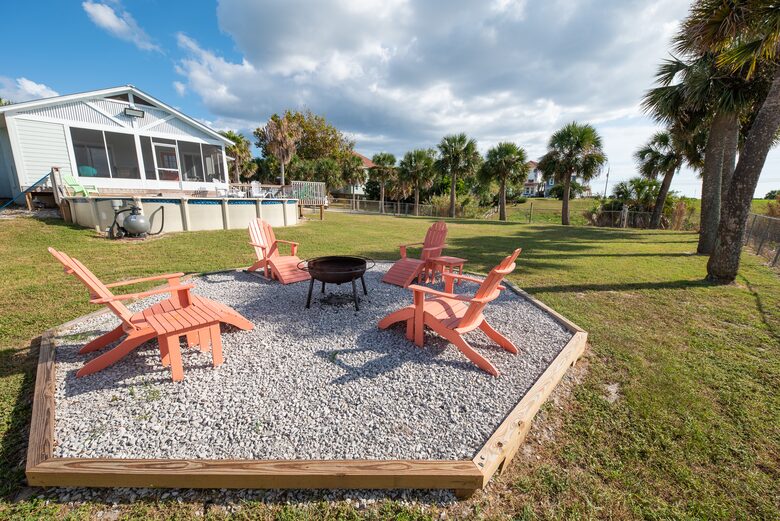 Leo's Hideaway - Panama City Beach, Florida