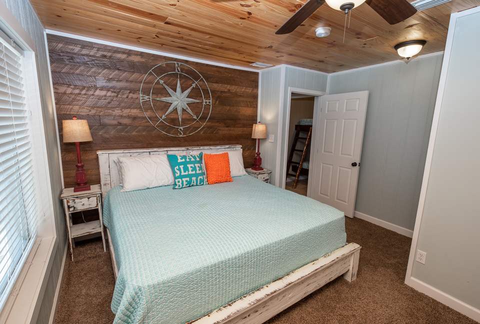 Leo's Hideaway - Panama City Beach, Florida