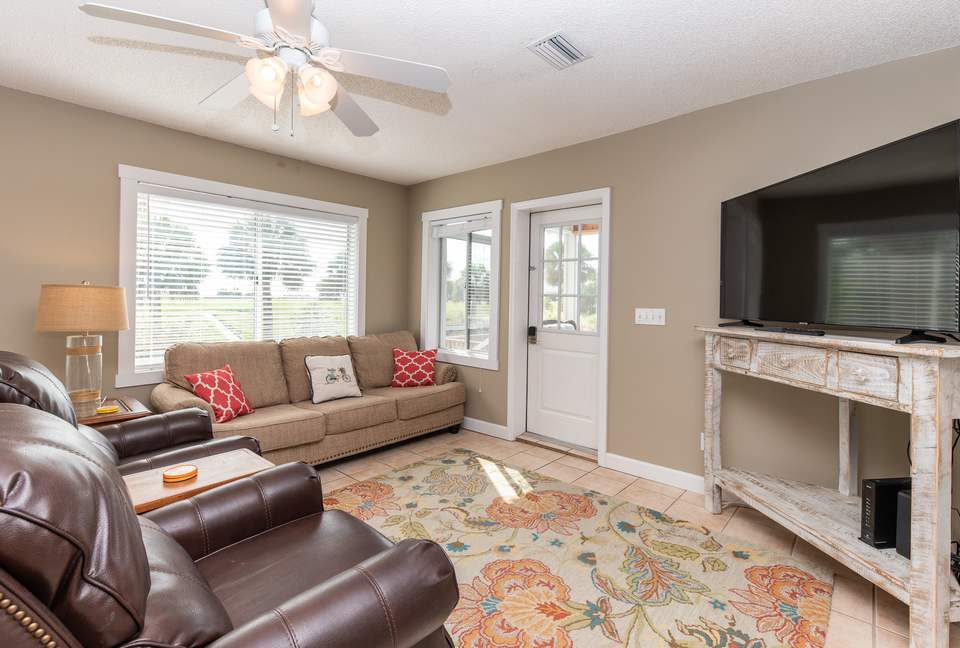 Leo's Hideaway - Panama City Beach, Florida