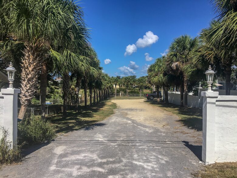 Leo's Hideaway - Panama City Beach, Florida