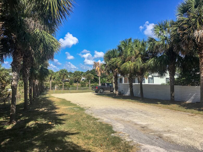 Leo's Hideaway - Panama City Beach, Florida