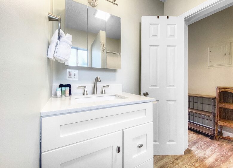 Leo's Hideaway - Panama City Beach, Florida