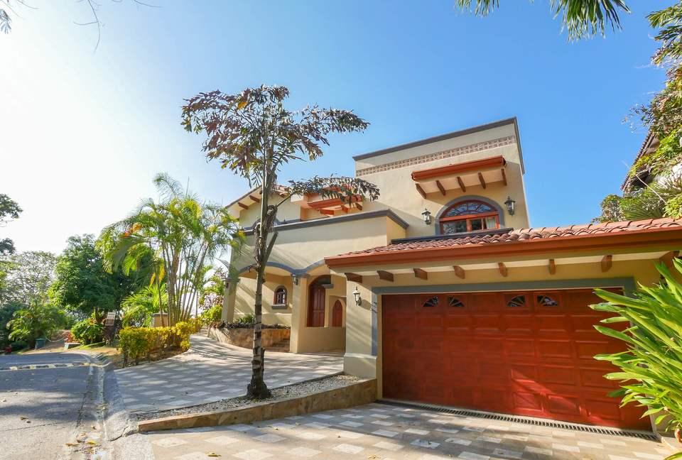 Herradura Bay Luxury Villa - Herradura, Costa Rica