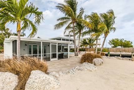 Oceanfront Luxury Lodge and Cottage - Marathon, Florida