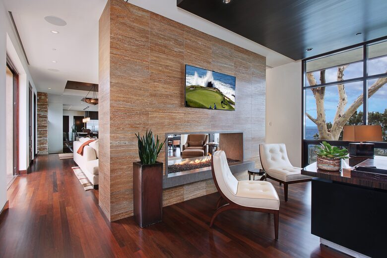 Modern Laguna Beach Coastline Villa (R) - Laguna Beach, California