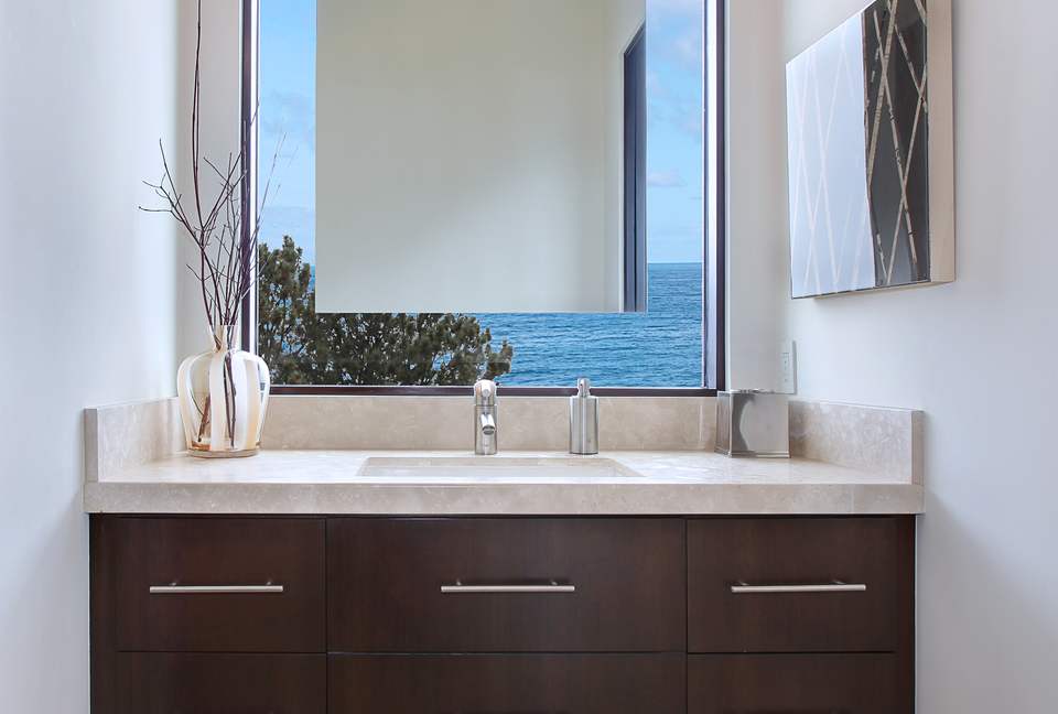 Modern Laguna Beach Coastline Villa (R) - Laguna Beach, California