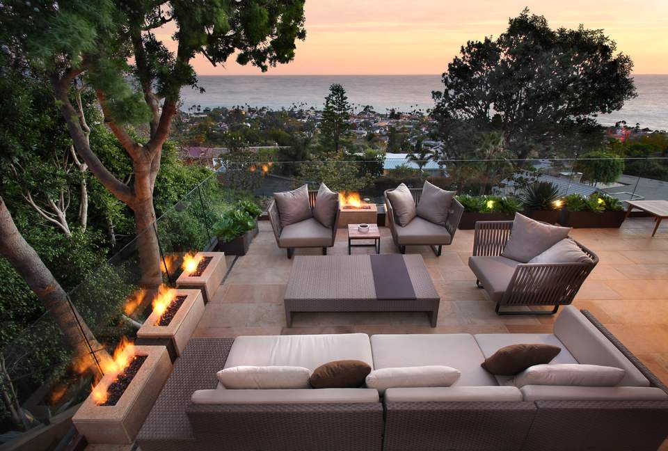 Modern Laguna Beach Coastline Villa (R) - Laguna Beach, California