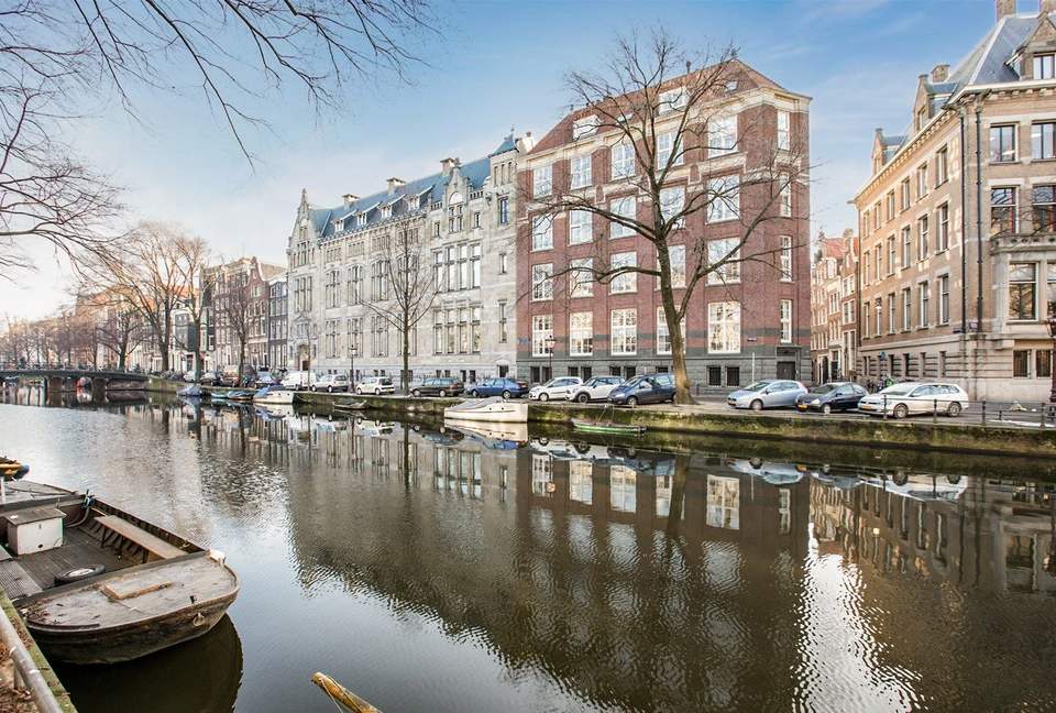 Chic Amsterdam Apartment - Amsterdam, Netherlands