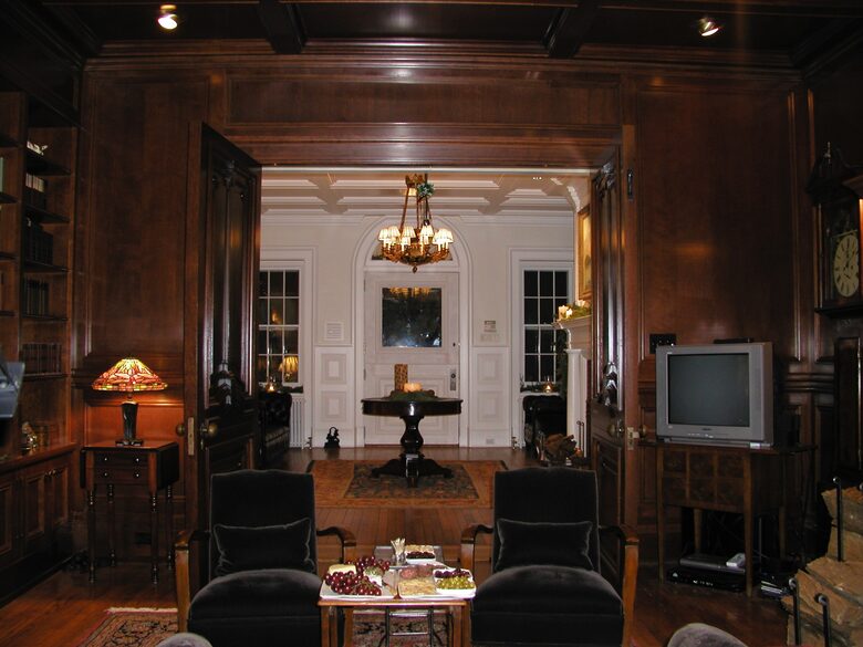 Luxury Farm Estate and Conservancy - Hyde Park, New York