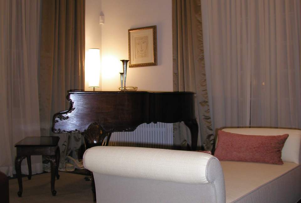 Luxury Farm Estate and Conservancy - Hyde Park, New York