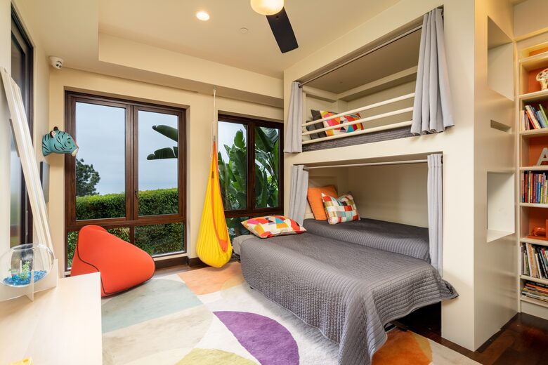 Modern Laguna Beach Coastline Villa (R) - Laguna Beach, California