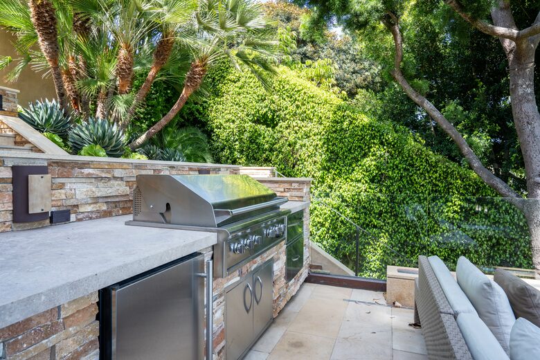 Modern Laguna Beach Coastline Villa (R) - Laguna Beach, California