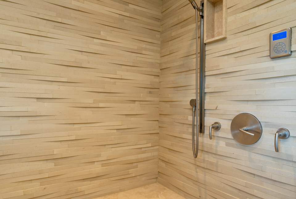 Modern Laguna Beach Coastline Villa (R) - Laguna Beach, California