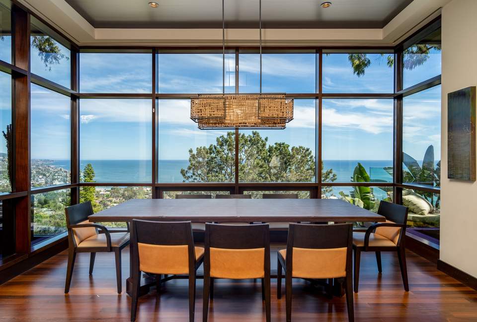 Modern Laguna Beach Coastline Villa (R) - Laguna Beach, California