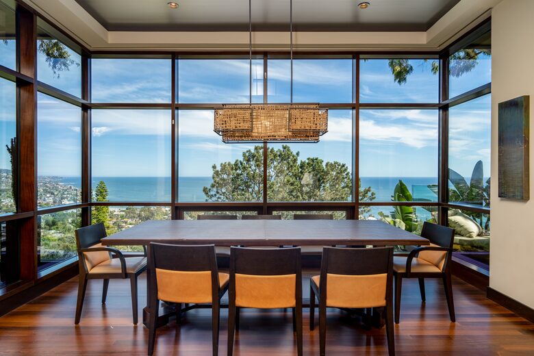 Modern Laguna Beach Coastline Villa (R) - Laguna Beach, California