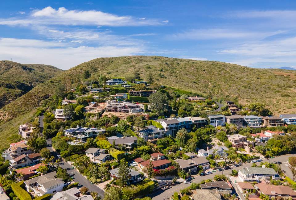 Modern Laguna Beach Coastline Villa (R) - Laguna Beach, California
