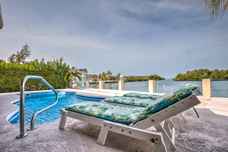 Waterfront Getaway - Marathon, Florida