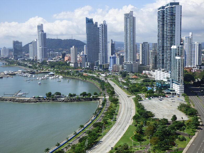 Direct Oceanfront Luxury Retreat - Panama City, Panama