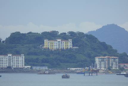 Direct Oceanfront Luxury Retreat - Panama City, Panama