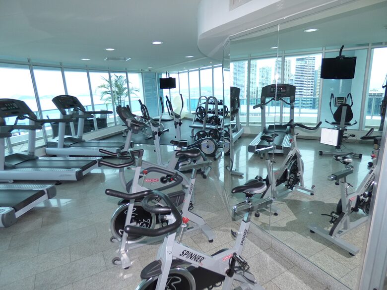 Direct Oceanfront Luxury Retreat - Panama City, Panama