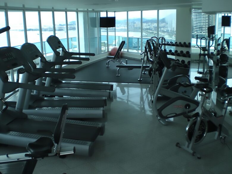 Direct Oceanfront Luxury Retreat - Panama City, Panama