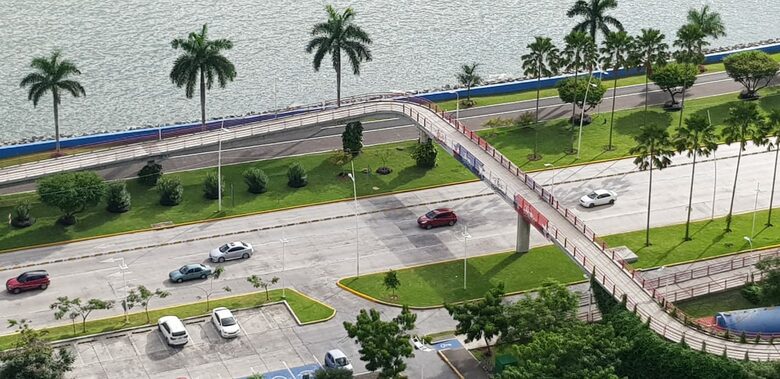 Direct Oceanfront Luxury Retreat - Panama City, Panama