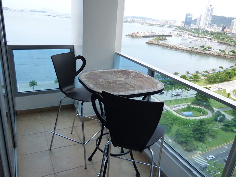 Direct Oceanfront Luxury Retreat - Panama City, Panama