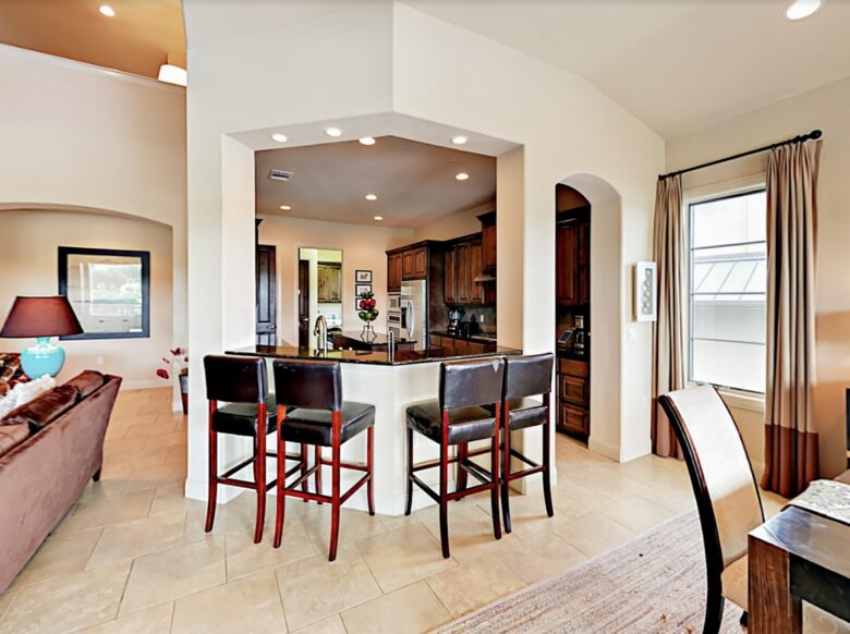 Texas Lake Luxury near Austin - Lakeway, Texas