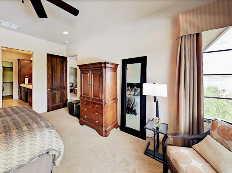 Texas Lake Luxury near Austin - Lakeway, Texas