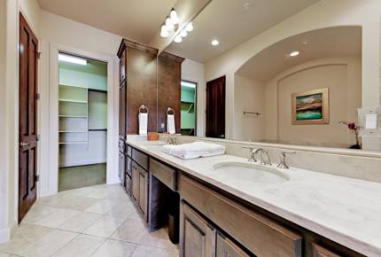 Texas Lake Luxury near Austin - Lakeway, Texas