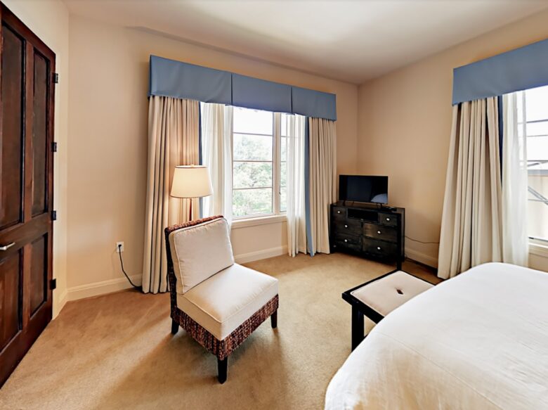 Texas Lake Luxury near Austin - Lakeway, Texas