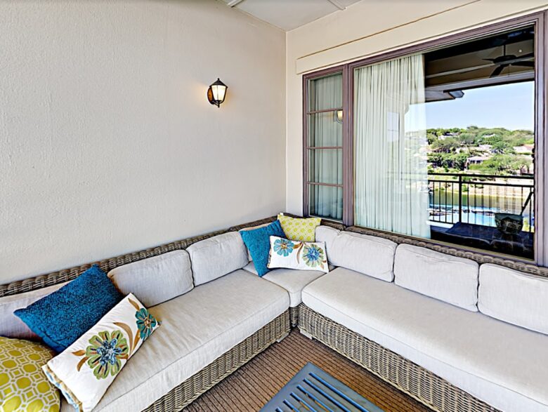 Texas Lake Luxury near Austin - Lakeway, Texas