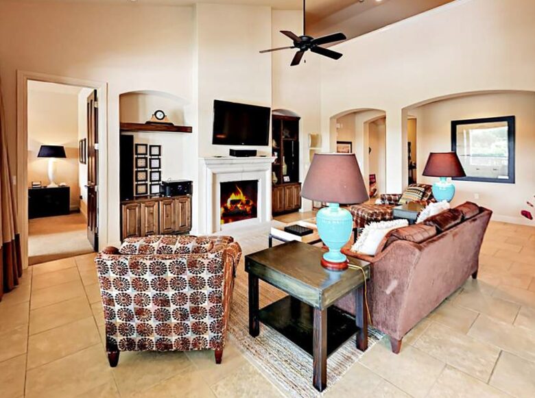 Texas Lake Luxury near Austin - Lakeway, Texas