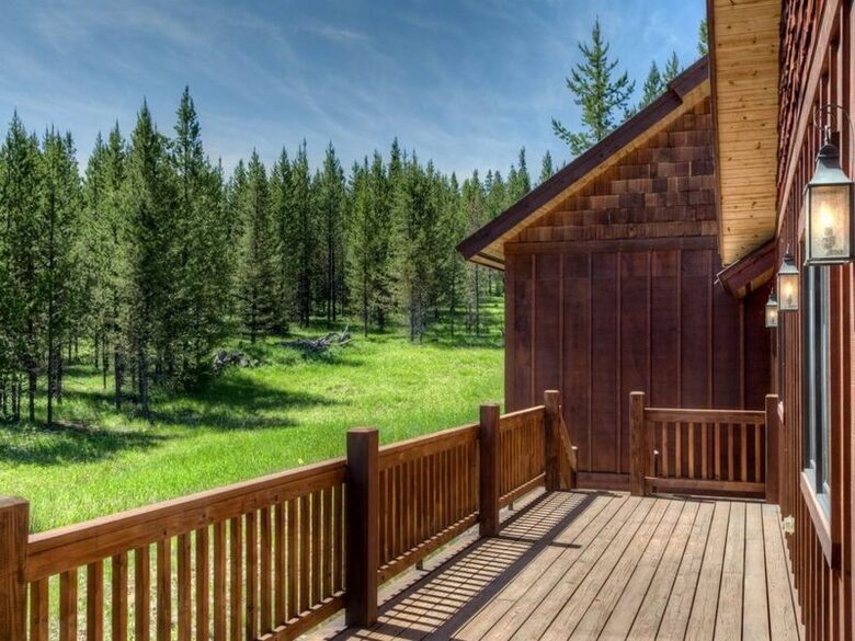 Luxury Cabin and Ski Resort - Big Sky, Montana