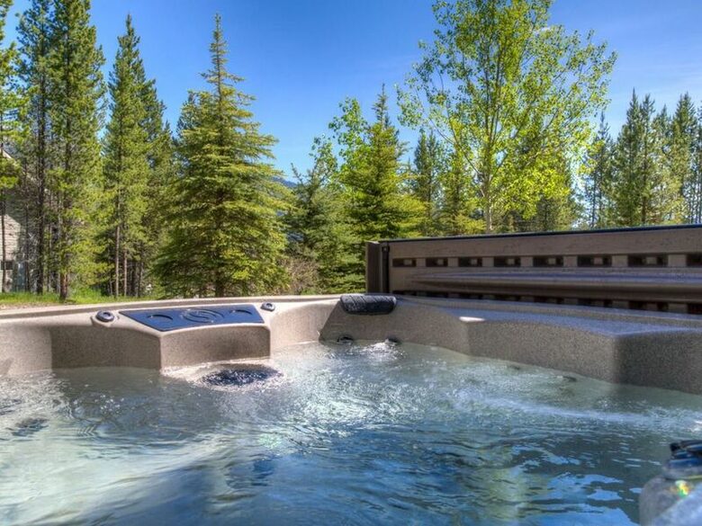 Luxury Cabin and Ski Resort - Big Sky, Montana