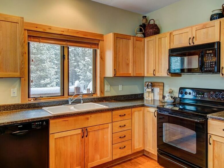 Luxury Cabin and Ski Resort - Big Sky, Montana