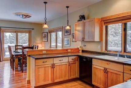 Luxury Cabin and Ski Resort - Big Sky, Montana