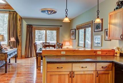 Luxury Cabin and Ski Resort - Big Sky, Montana