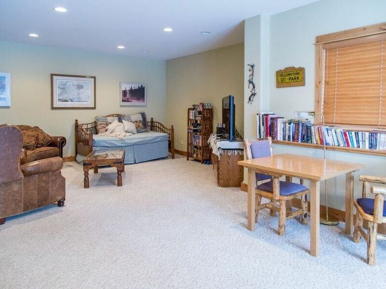 Luxury Cabin and Ski Resort - Big Sky, Montana